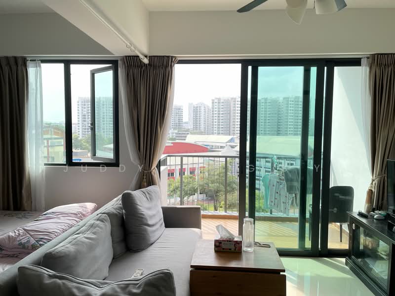 Kingsford Waterbay Apartment For Sale at S$ 750,000 | PropertyGuru Singapore