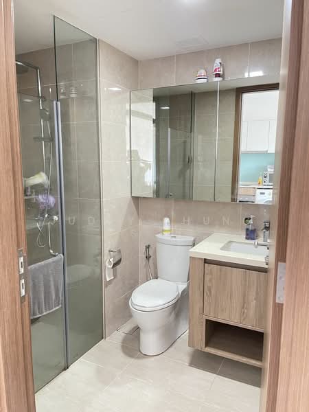 Kingsford Waterbay Apartment For Sale at S$ 750,000 | PropertyGuru Singapore