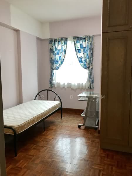 West Bay Condo, 52 West Coast Crescent, 2 Bedrooms, 937 sqft, Condominium For Rent, by Marie D Lam, 20646854 - Bedroom 2 - PropertyGuru.com.sg