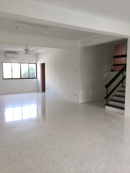 Grange Heights, 15 Saint Thomas Walk, 3 Bedrooms, 1,800 sqft, Apartment For Rent, by Angeline Heng, 20649154 - Simple yet functional  - PropertyGuru.com.sg