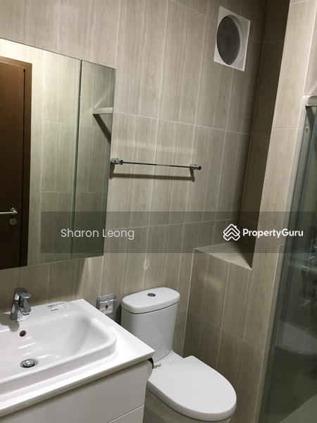 Bathroom / Toilet