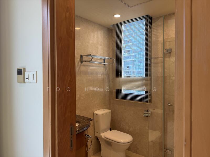 BEDROOM 3 BATHROOM 