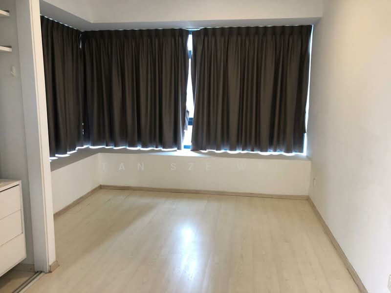 City Square Residences Condominium For Sale at S$ 2,700,000 | PropertyGuru Singapore - master bedroom