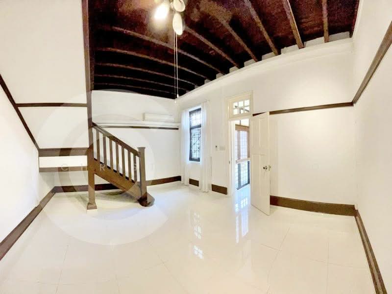 For Rent - BLACK-WHITE LIKE COLONIALHOME MRT