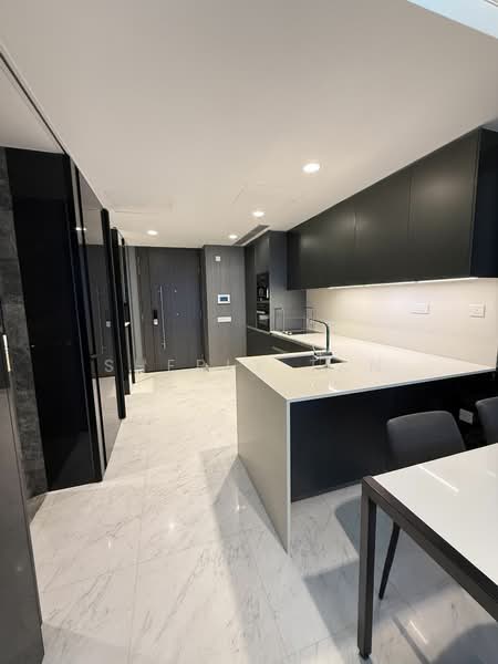 Cairnhill Nine, 9 Cairnhill Road, 2 Bedrooms, 743 sqft, Condominium For Rent, by Sherly Tan, 20668721 - PropertyGuru.com.sg