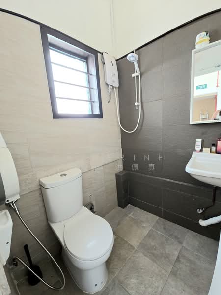 Club Street 2.5 storey Rent Retail Office 2 toilets, CLUB STREET, 2,200 sqft, Shop / Shophouse For Rent, by Katherine Ang 洪佩真, 20672511 - CommercialGuru.com.sg