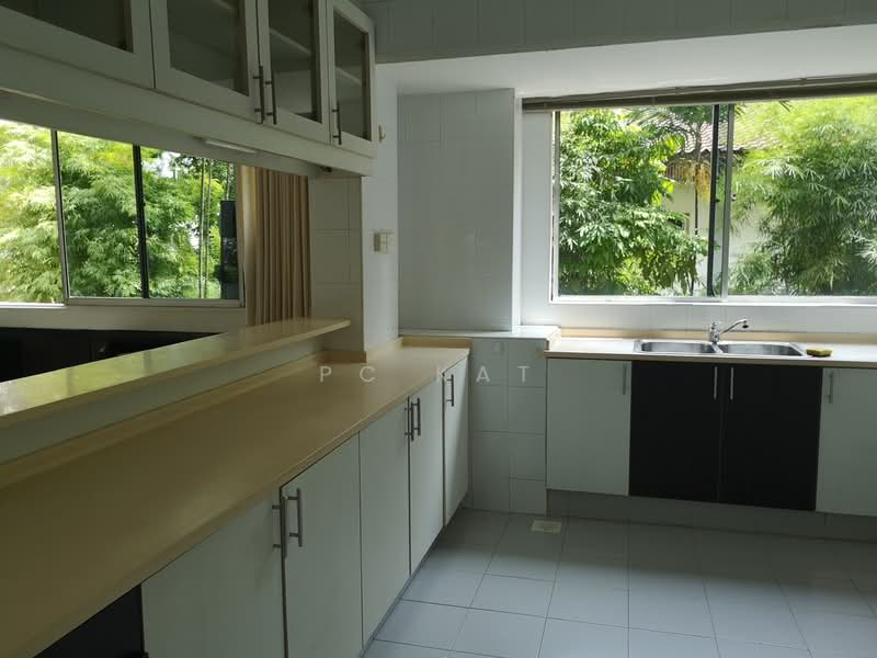 Balmoral Crescent - Newton MRT, , 4 Bedrooms, 3,600 sqft, Apartment For Rent, by PC Kat, 20682944 - PropertyGuru.com.sg