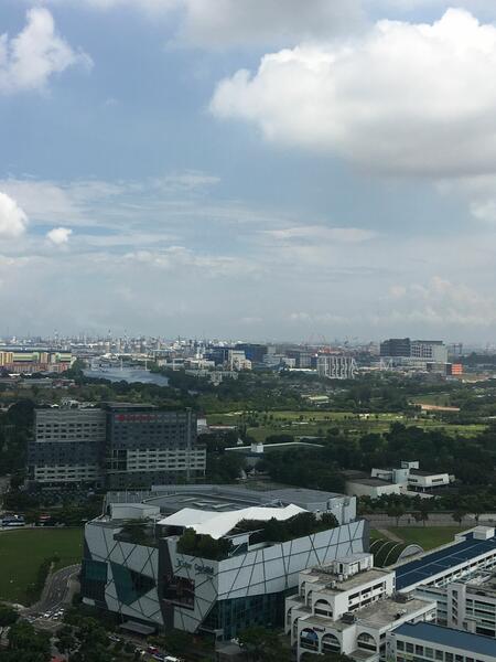 J Gateway, 6 Gateway Drive, 2 Bedrooms, 700 sqft, Condominium For Rent, by Eileen Tham, 20685677 - PropertyGuru.com.sg