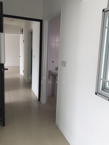 For Rent - 208A Compassvale Lane