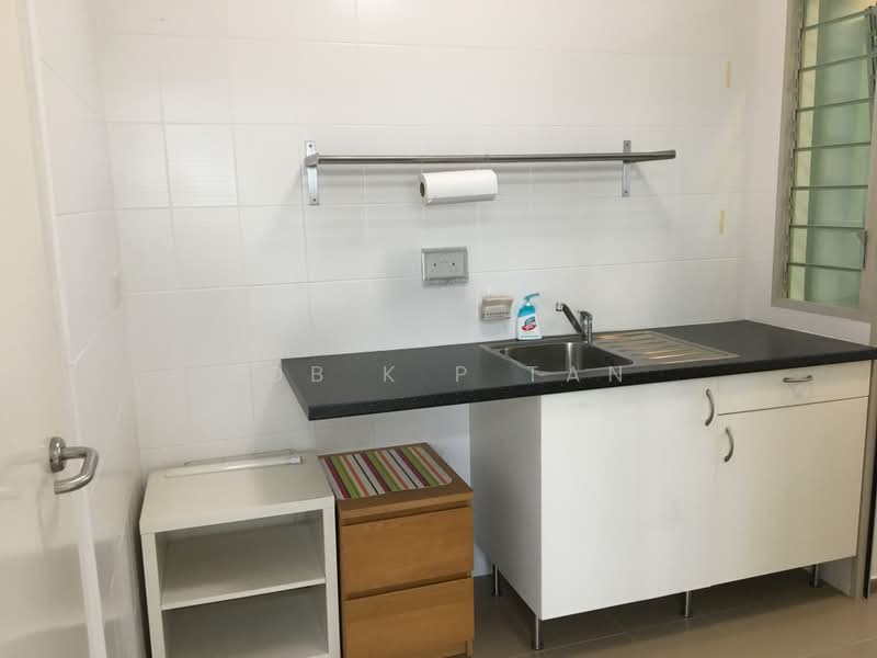 126C Kim Tian Road, 126C Kim Tian Road, 2 Bedrooms, 667 sqft, HDB Flat For Rent, by Bob K P Tan, 20687379 - Kitchen - PropertyGuru.com.sg