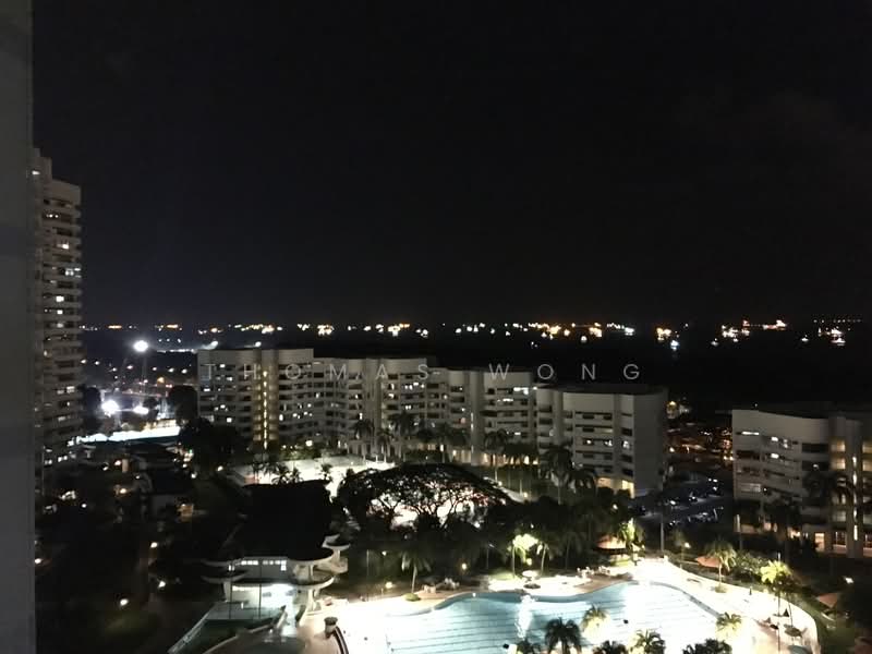 Mandarin Gardens, 1 Siglap Road, 2 Bedrooms, 829 sqft, Condominium For Rent, by Thomas Wong, 20694016 - Night view from Balcony - PropertyGuru.com.sg