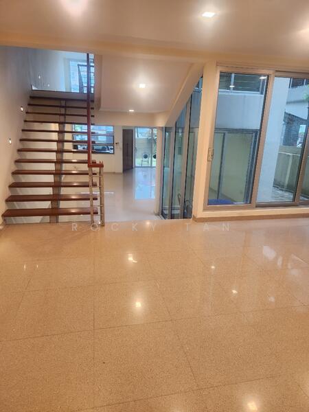 Air Well To Give Good Natural Lighting