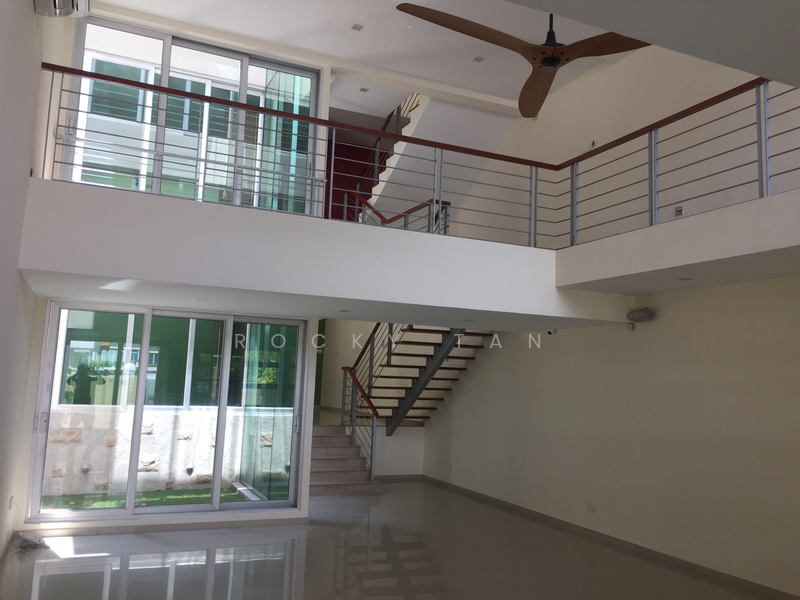 Living Hall With High Ceiling