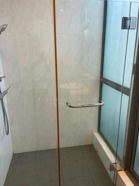 Watermark Robertson Quay, 3 Rodyk Street, 3 Bedrooms, 1,800 sqft, Apartment For Rent, by Tjon Lin Seen, 20702066 - PropertyGuru.com.sg