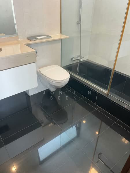Watermark Robertson Quay, 3 Rodyk Street, 3 Bedrooms, 1,800 sqft, Apartment For Rent, by Tjon Lin Seen, 20702066 - PropertyGuru.com.sg