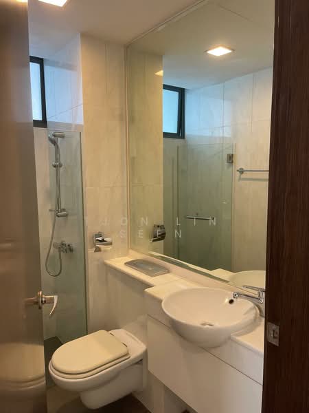 Watermark Robertson Quay, 3 Rodyk Street, 3 Bedrooms, 1,800 sqft, Apartment For Rent, by Tjon Lin Seen, 20702066 - PropertyGuru.com.sg