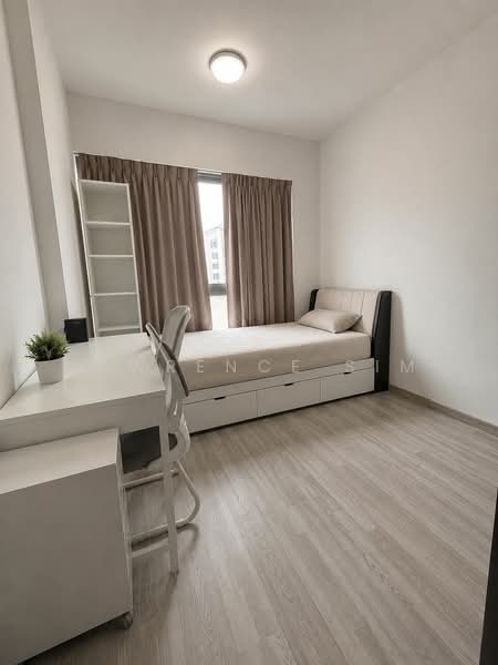 Lakeville, 3 Jurong Lake Link, 2 Bedrooms, 775 sqft, Condominium For Rent, by Lawrence Sim, 20705552 - PropertyGuru.com.sg