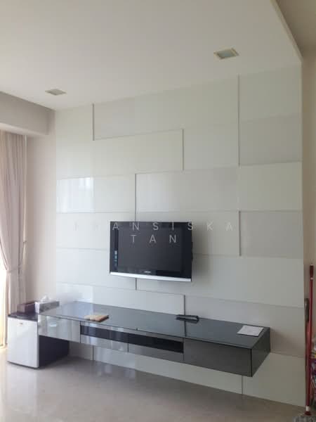 Park Infinia at Wee Nam, 2 Lincoln Road, 2 Bedrooms, 850 sqft, Condominium For Rent, by Fransiska Tan, 20705959 - Nice tv area - PropertyGuru.com.sg