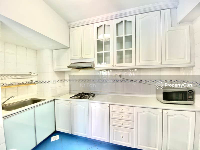 For Rent - Surrey Court