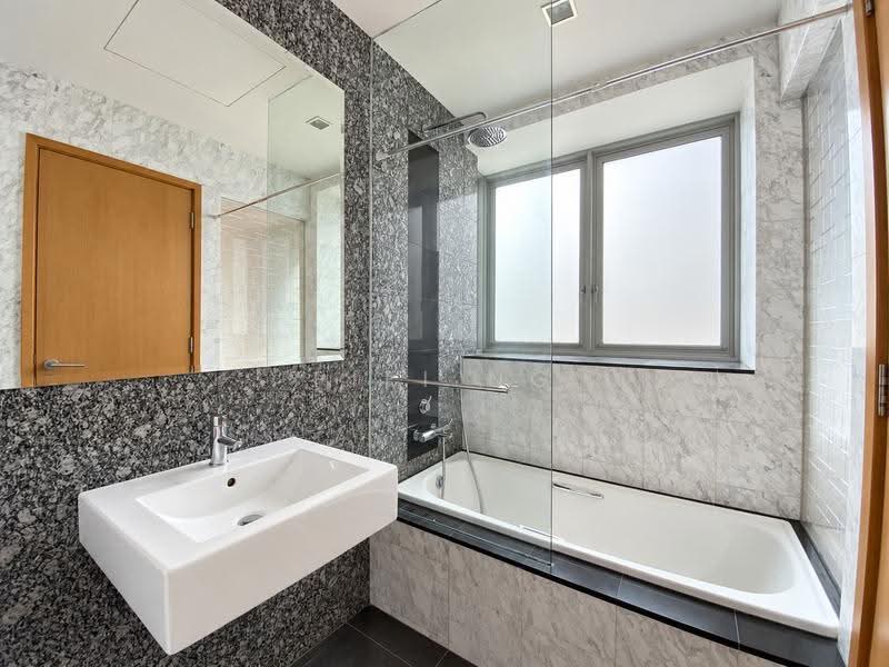 The Metz, 83 Devonshire Road, Orchard / River Valley, 2 Bedrooms, 1,023 sqft, Condominium For Rent, by FiFi Ng, 20710319 - Bathroom - PropertyGuru.com.sg