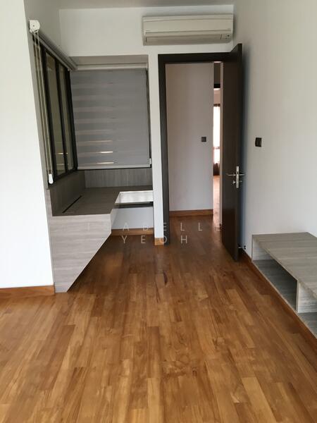 Master room with study area!