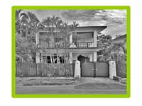 For Rent - Live Like Taylor Swift's Mom!In An Old World SG Bungalow With Lots of Outdoor Space!Carpe Diem!