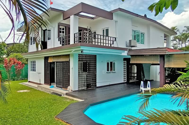 For Rent - Live Like Taylor Swift's Mom!In An Old World SG Bungalow With Lots of Outdoor Space!Carpe Diem!