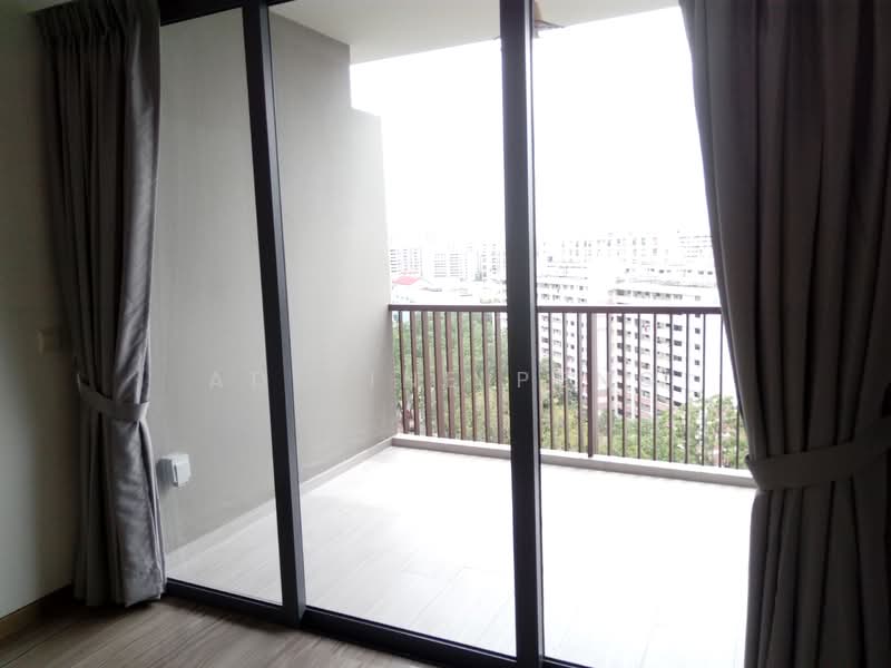 Lakeville, 1 Jurong Lake Link, 1 Bedroom, 560 sqft, Condominium For Rent, by Adeline Peng, 20716175 - PropertyGuru.com.sg