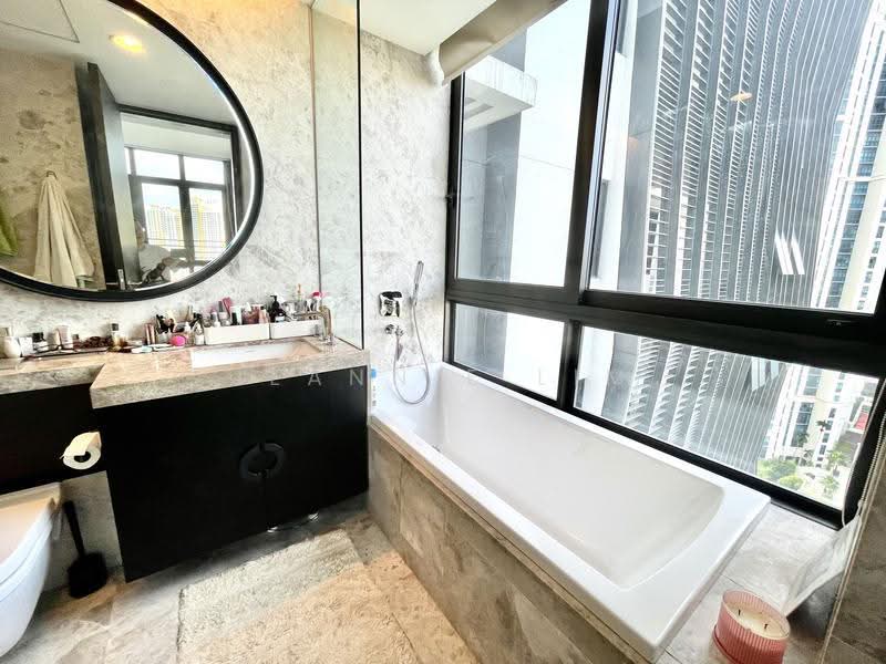 Centennia Suites, 100 Kim Seng Road, Orchard / River Valley, 2 Bedrooms, 1,238 sqft, Condominium For Rent, by Jeannie Lim, 20720765 - PropertyGuru.com.sg
