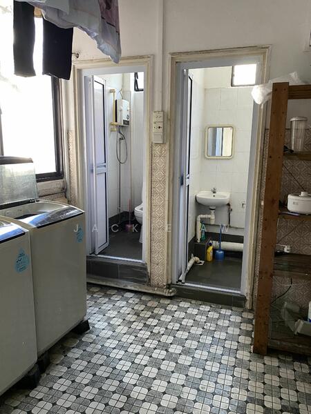 For Rent - 5 hoe Chiang road
