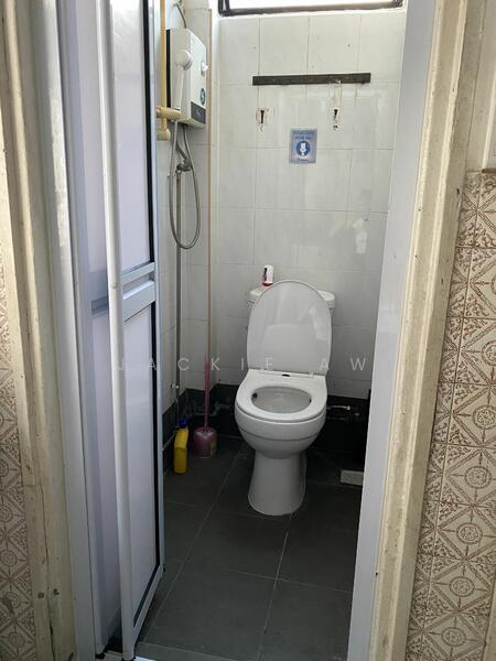 For Rent - 5 hoe Chiang road