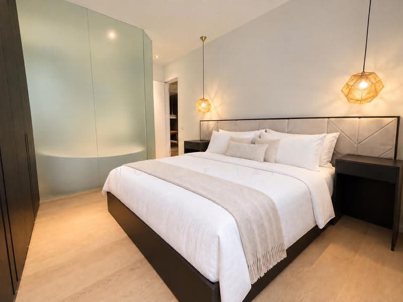 Spanish Village, 56 Farrer Road, Tanglin / Holland / Bukit Timah, 3 Bedrooms, 1,550 sqft, Condominium For Rent, by Noelle Lai, 20731863 - Master Bedroom - PropertyGuru.com.sg