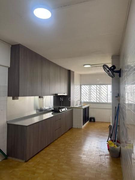 55 Chai Chee Drive, 55 Chai Chee Drive, Bedok / Upper East Coast, 2 Bedrooms, 818 sqft, HDB Flat For Rent, by Ng Bee Imm, 20733490 - Kitchen - PropertyGuru.com.sg