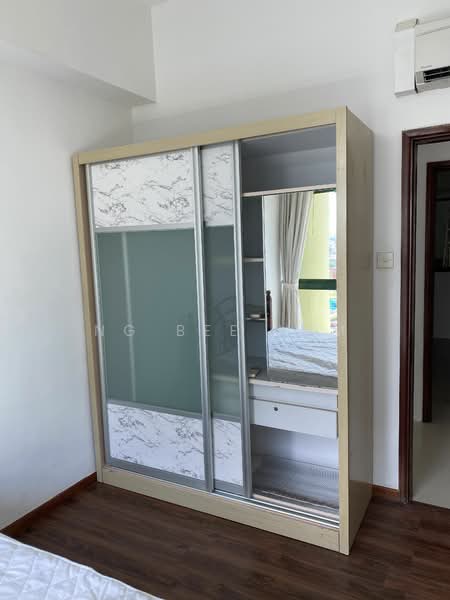 The Aberdeen, 2 Jalan Taman, 4 Bedrooms, 1,302 sqft, Condominium For Rent, by Ng Bee Imm, 20733515 - PropertyGuru.com.sg