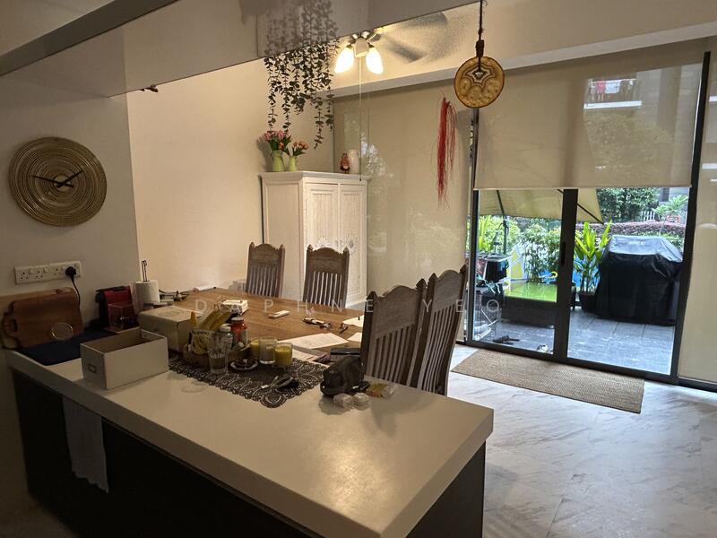 Dining area next to kitchen island table