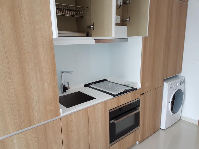 For Rent - Spottiswoode Suites