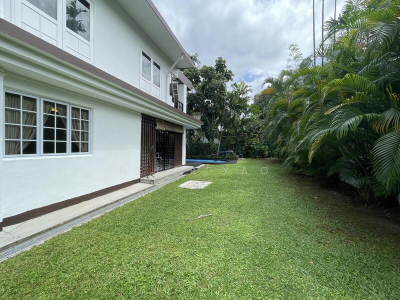 For Rent - Tropical Resort Style Bungalow, Huge Garden and Pool along Sunset Drive