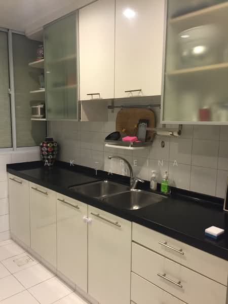 Duchess Crest, 50 Duchess Avenue, 5 Bedrooms, 4,157 sqft, Condominium For Rent, by Reina Tan, 20767475 - kitchen - PropertyGuru.com.sg