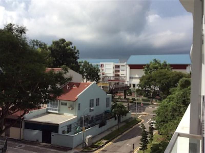 Rezi 3Two, 48 Lorong 32 Geylang, Eunos / Geylang / Paya Lebar, 1 Bedroom, 463 sqft, Apartment For Rent, by Tan Siew Lay, 20769060 - 2 mins walk to bus stop. - PropertyGuru.com.sg