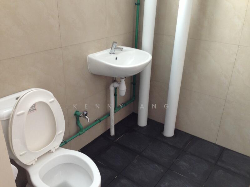 Oxley BizHub 2, 62 Ubi Road 1, 1,023 sqft, Light Industrial (B1) For Sale, by Kenny Ang, 20779226 - CommercialGuru.com.sg