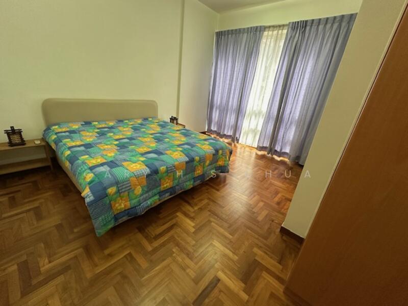 For Rent - UE Square