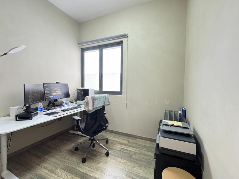 Lakeville, 5 Jurong Lake Link, 3 Bedrooms, 1,141 sqft, Condominium For Rent, by Jessica Lim, 20780904 - PropertyGuru.com.sg
