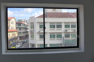 For Rent - Geylang Road 3rd floor walk up residential shophouse for rent