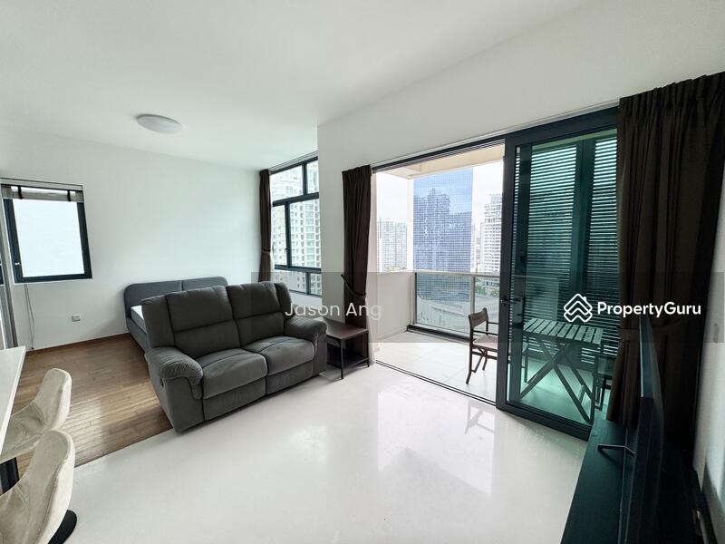 Spacious living and dining area