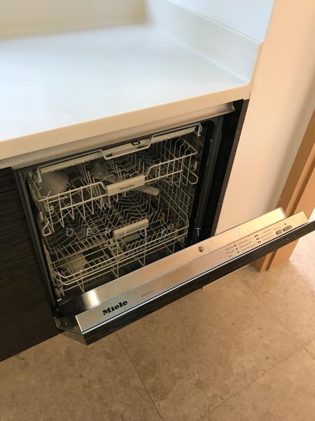 Marina Bay Suites, 3 Central Boulevard, 3 Bedrooms, 1,604 sqft, Apartment For Rent, by Derick Tan, 20803618 - PropertyGuru.com.sg