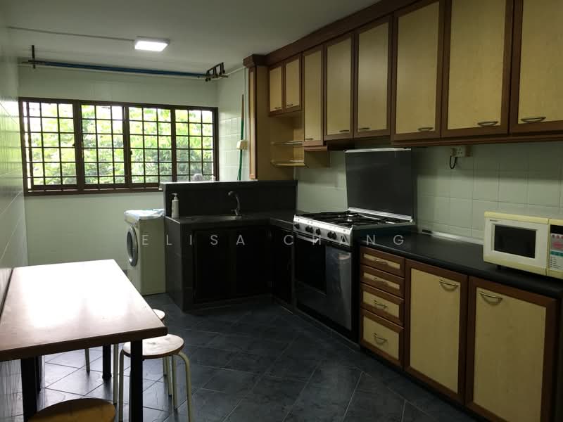 631 Ang Mo Kio Avenue 4, 631 Ang Mo Kio Avenue 4, 2 Bedrooms, 880 sqft, HDB Flat For Rent, by Elisa Chang, 20803880 - Kitchen - PropertyGuru.com.sg