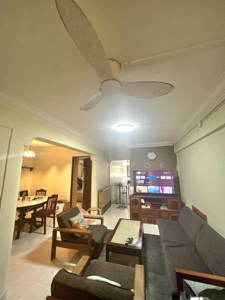 631 Ang Mo Kio Avenue 4, 631 Ang Mo Kio Avenue 4, 2 Bedrooms, 900 sqft, HDB Flat For Rent, by Julia Pok, 20804876 - PropertyGuru.com.sg