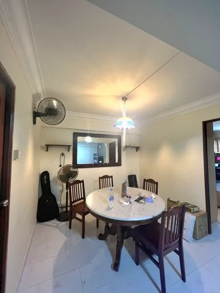 631 Ang Mo Kio Avenue 4, 631 Ang Mo Kio Avenue 4, 2 Bedrooms, 900 sqft, HDB Flat For Rent, by Julia Pok, 20804876 - PropertyGuru.com.sg