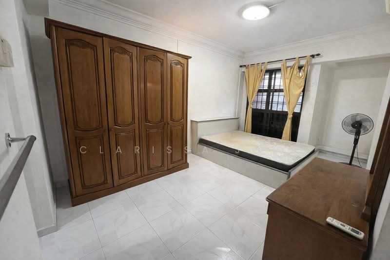 For Rent - 160 Hougang Street 11