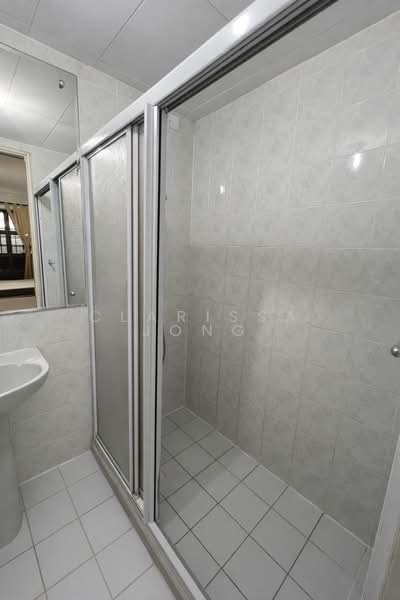 For Rent - 160 Hougang Street 11